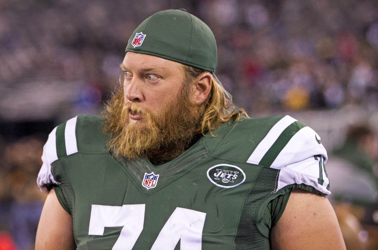 Nick Mangold Says Players Want Mark Sanchez to Win Competition